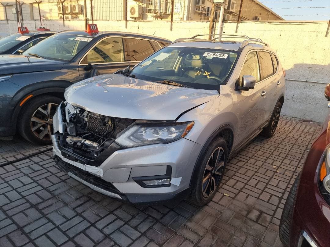 NISSAN ROGUE 2019 view 2