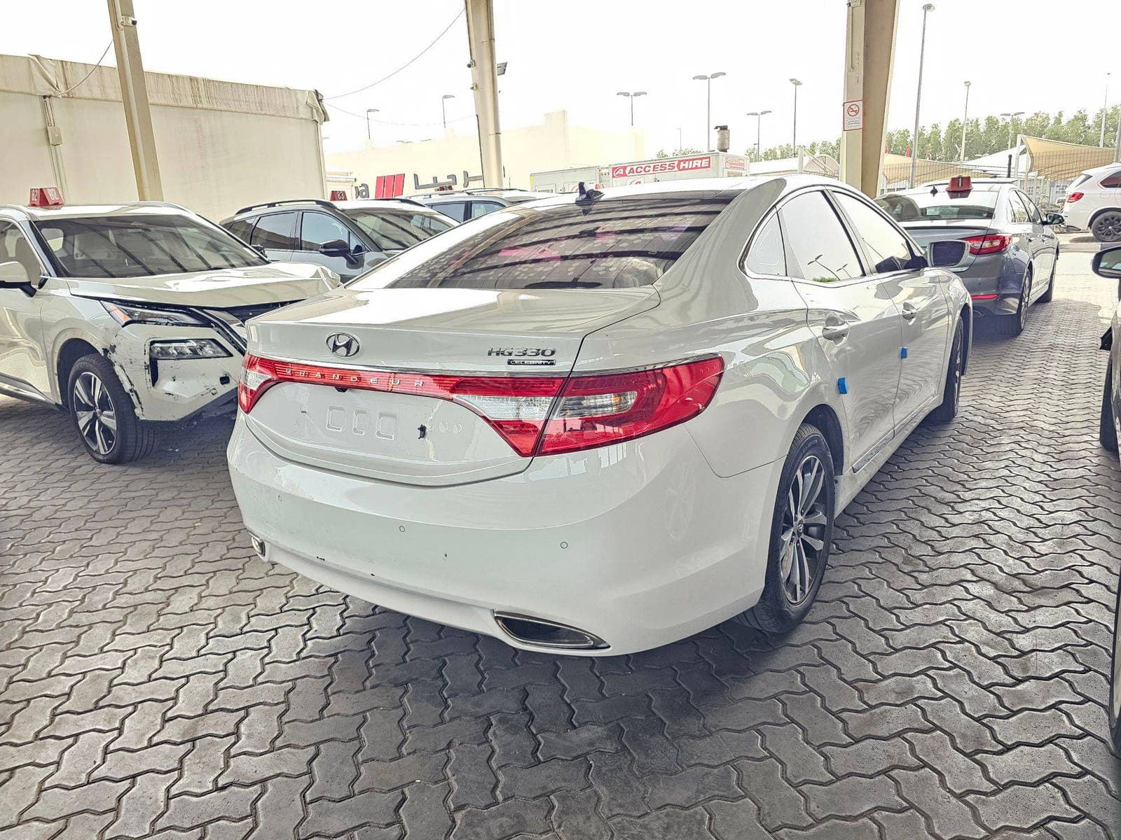 HYUNDAI GRANDEUR 2012 view 2