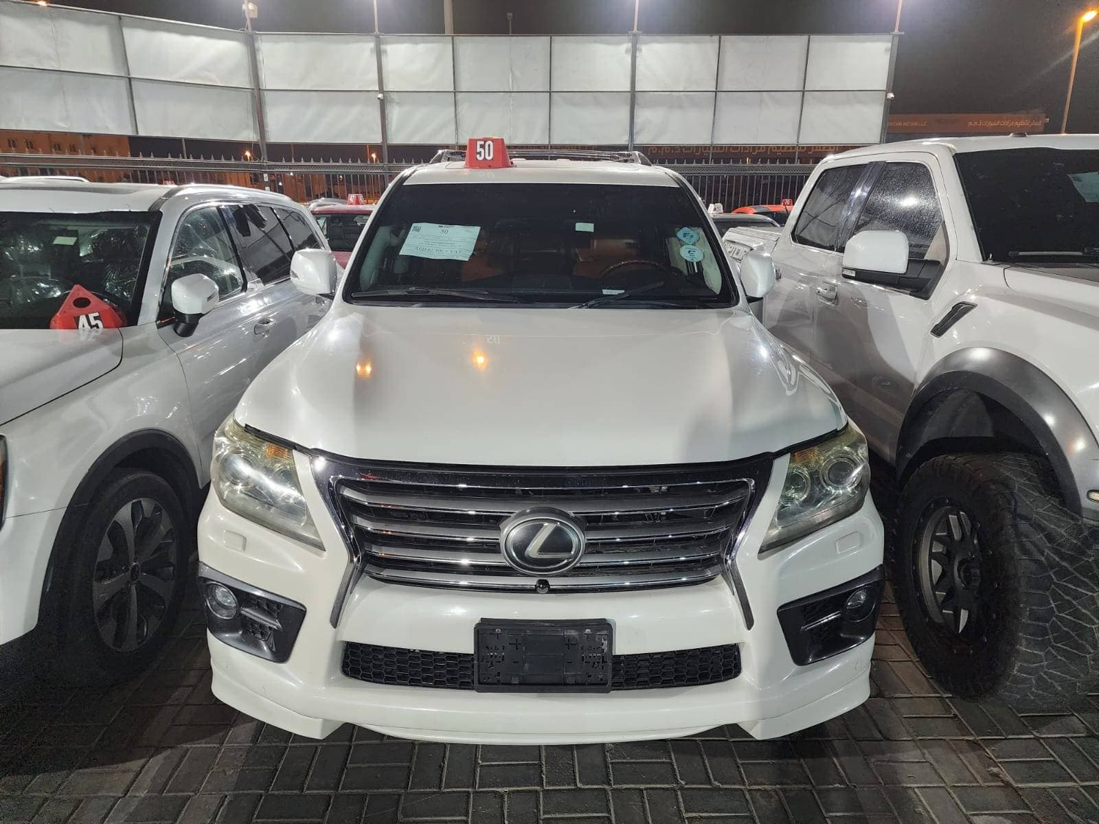 LEXUS LX 570 2012 vehicle photo
