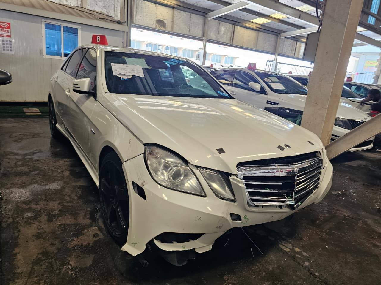 MERCEDES BENZ E 350 2012 view 2