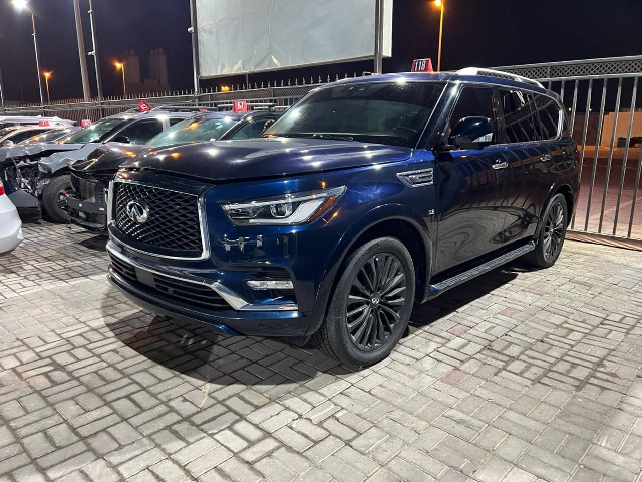 INFINITI QX80 2020 vehicle photo
