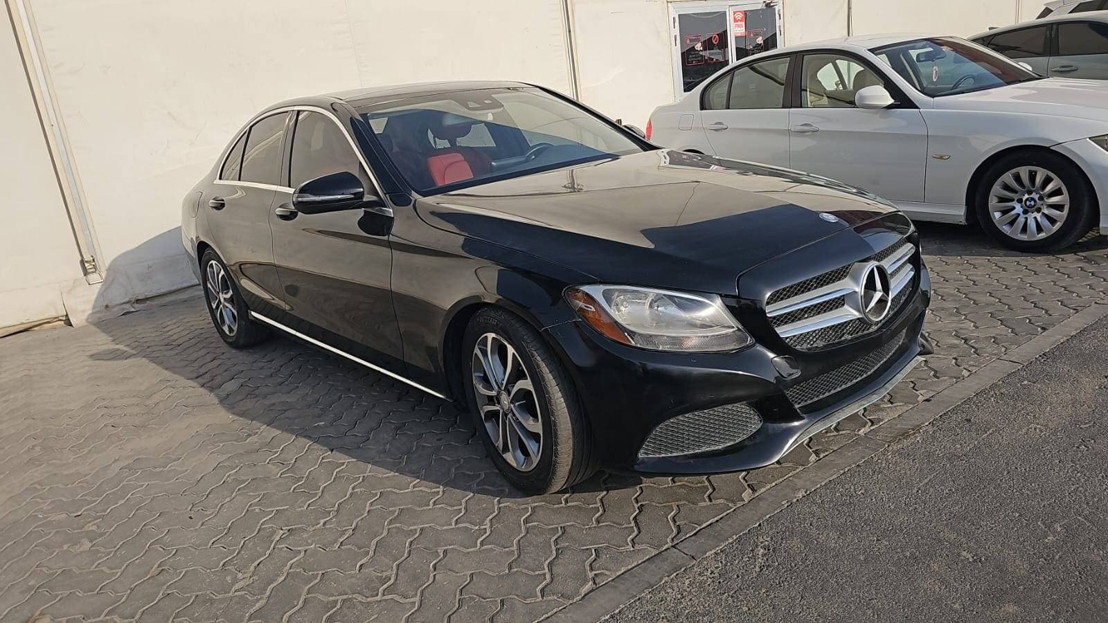 MERCEDES BENZ C300 2017 view 4