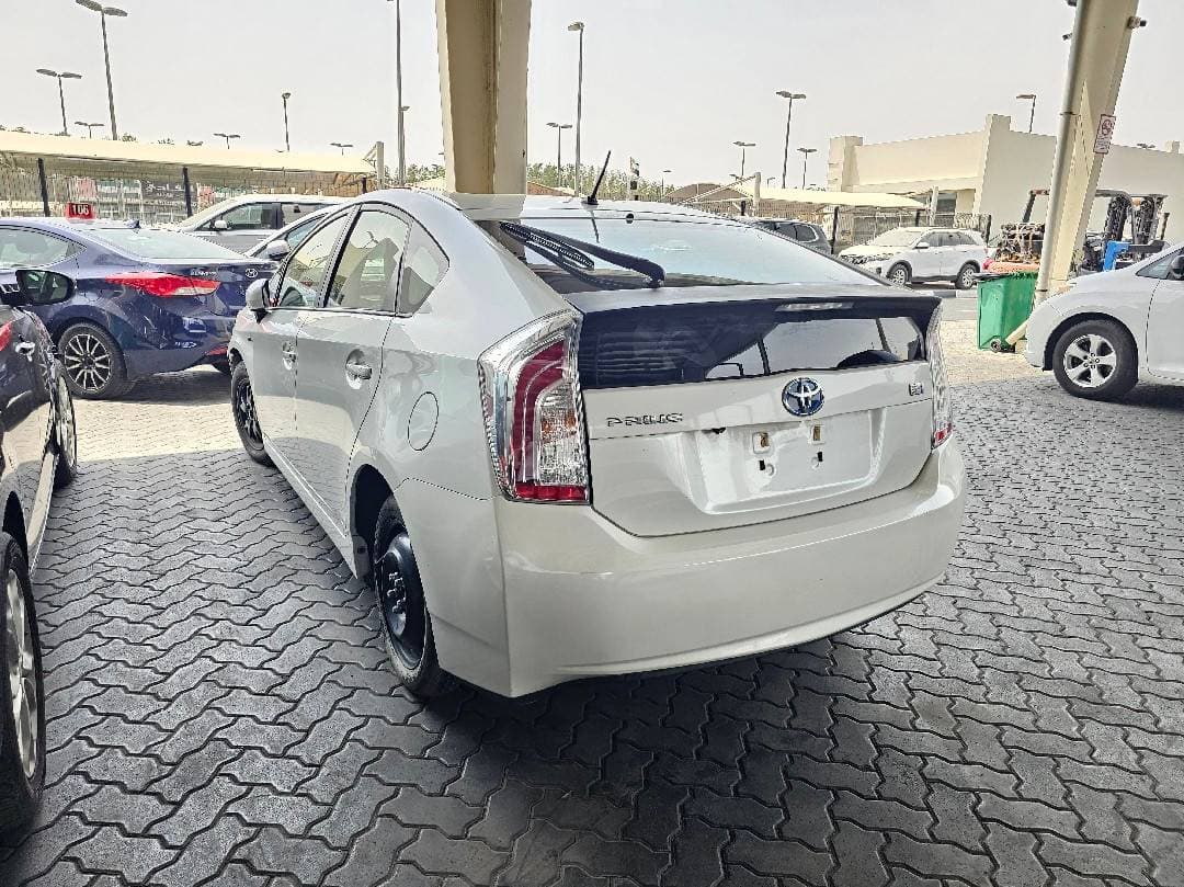 TOYOTA PRIUS 2015 vehicle photo