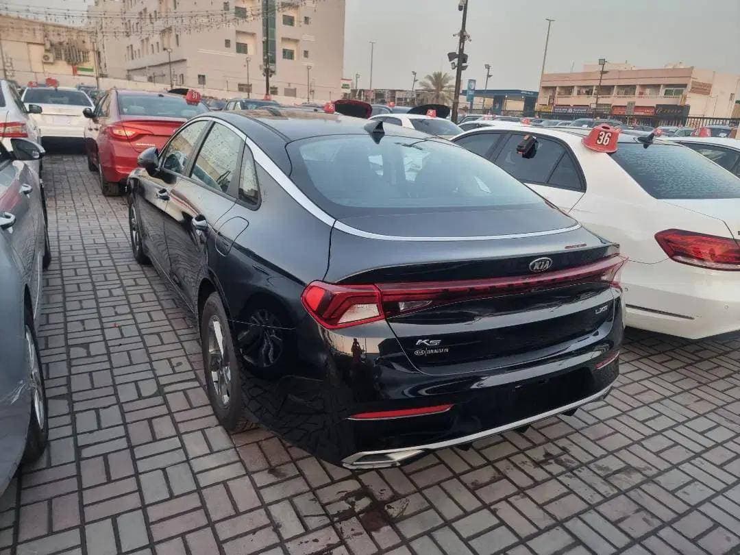 KIA K5 2021 vehicle photo
