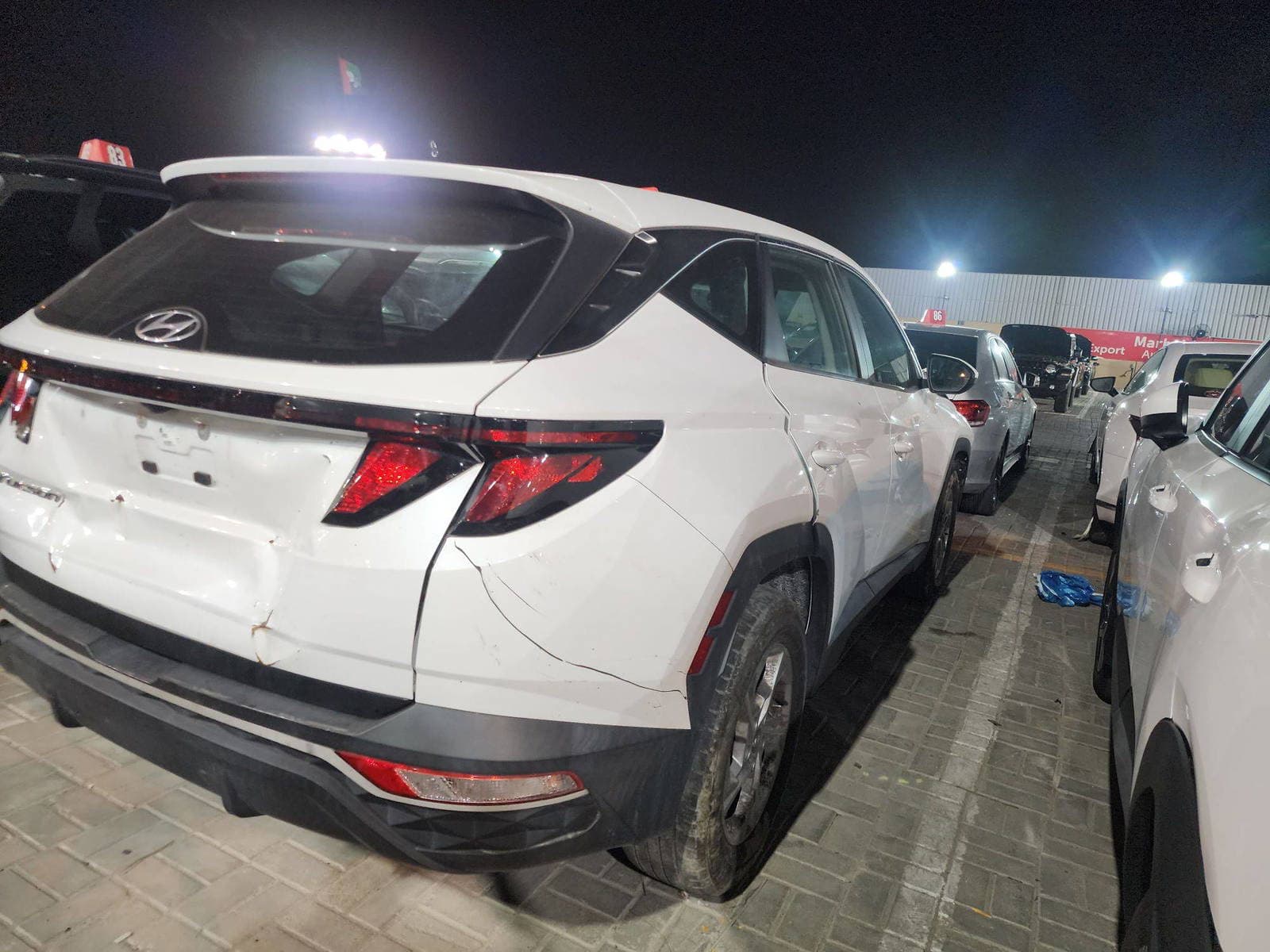 HYUNDAI TUCSON 2022 view 2