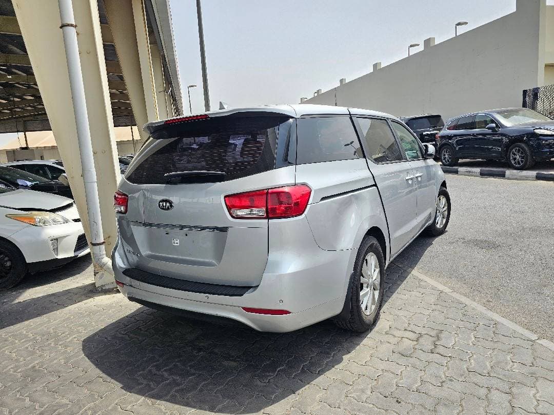 KIA SEDONA 2015 vehicle photo