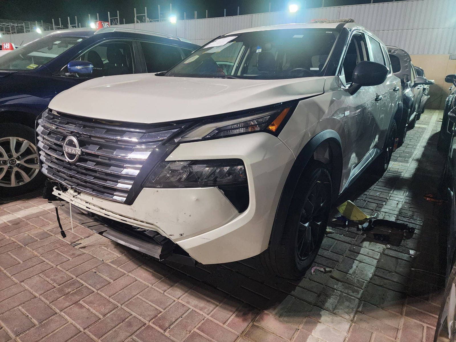 NISSAN ROGUE 2024 view 2
