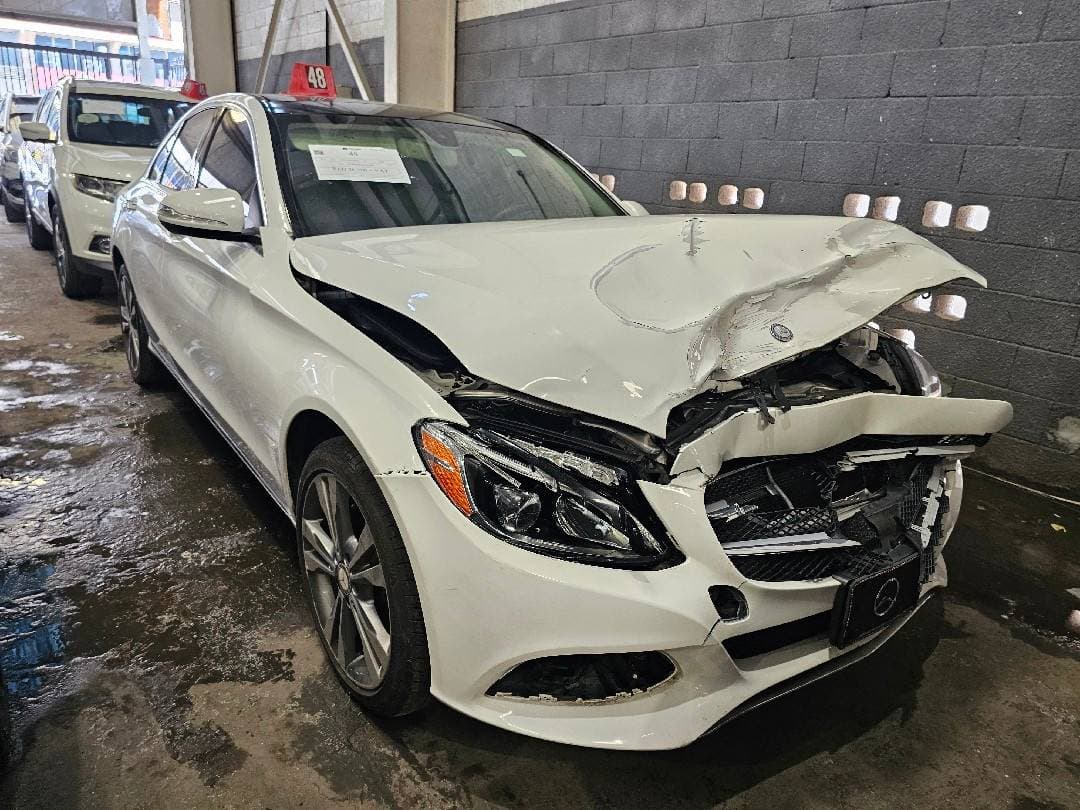 MERCEDES BENZ C300 2015 vehicle photo
