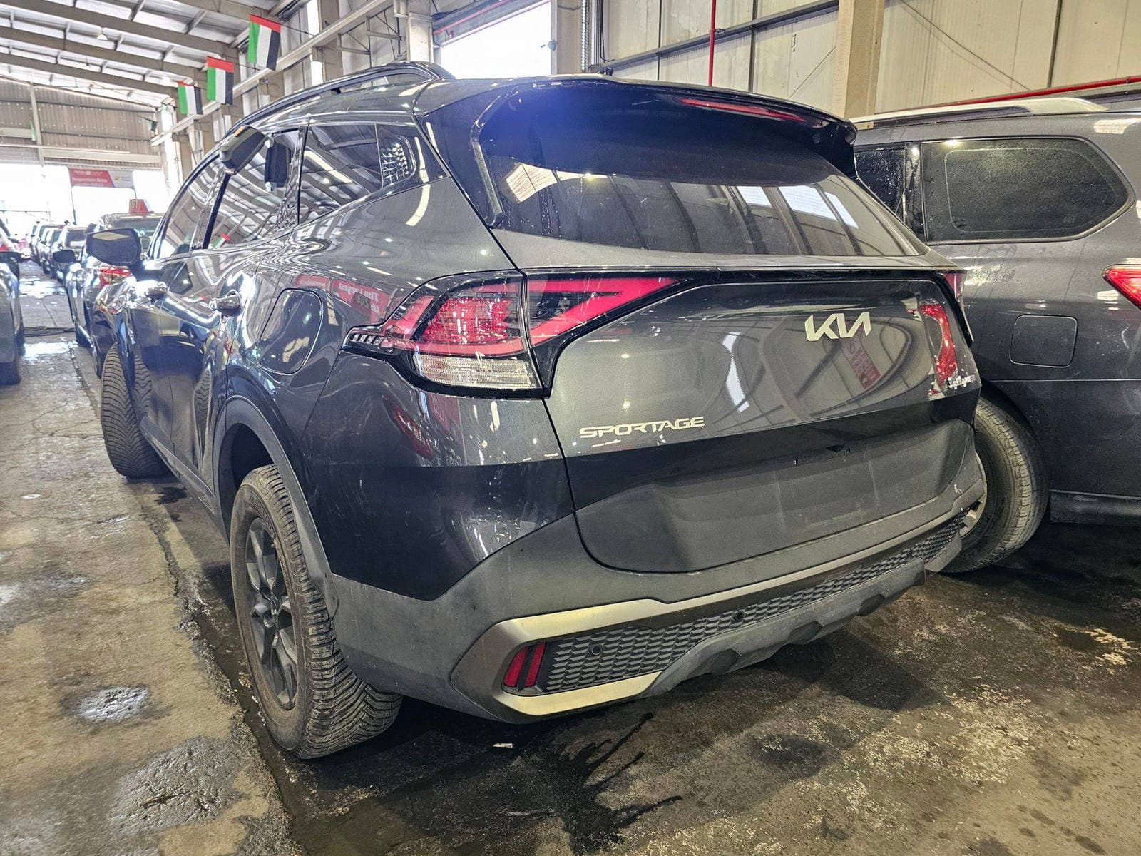 KIA SPORTAGE 2023 view 2