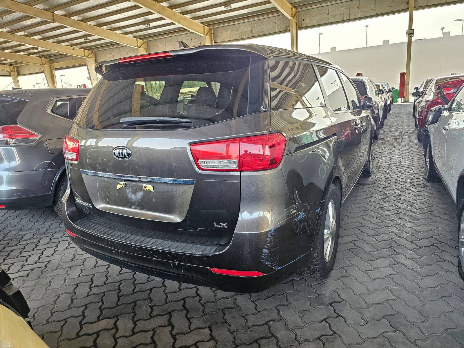 KIA SEDONA 2018 view 2