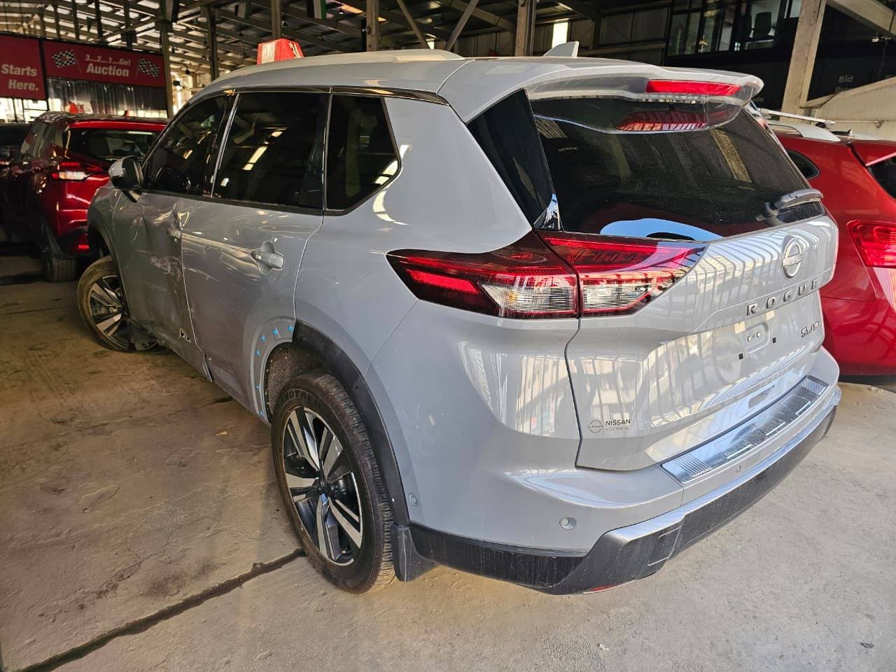 NISSAN ROGUE 2024 vehicle photo