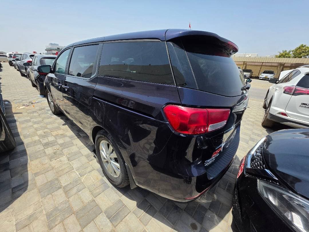 KIA SEDONA 2018 vehicle photo