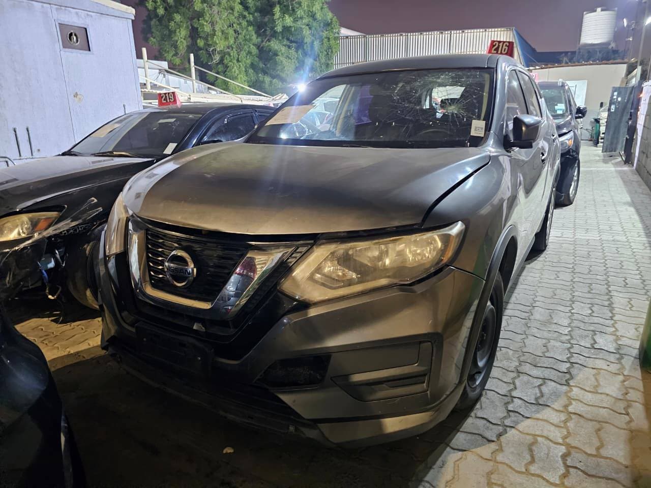 NISSAN ROGUE 2017 vehicle photo