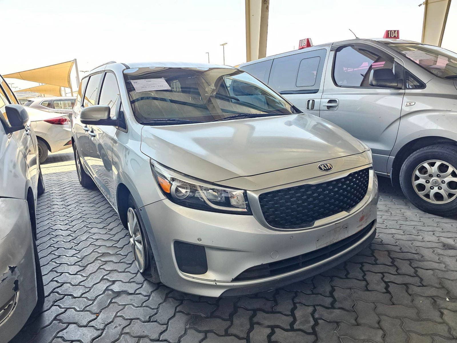 KIA SEDONA 2017 view 2