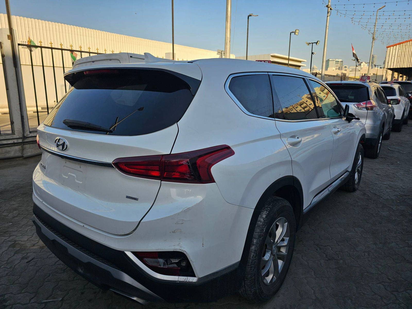 HYUNDAI SANTA FE 2020 view 4