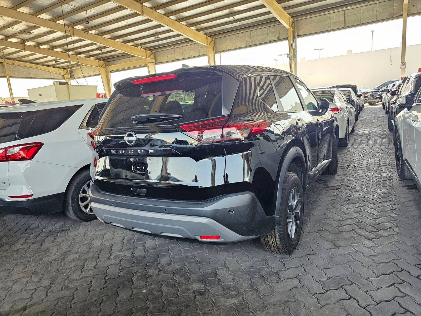 NISSAN ROGUE 2023 view 2