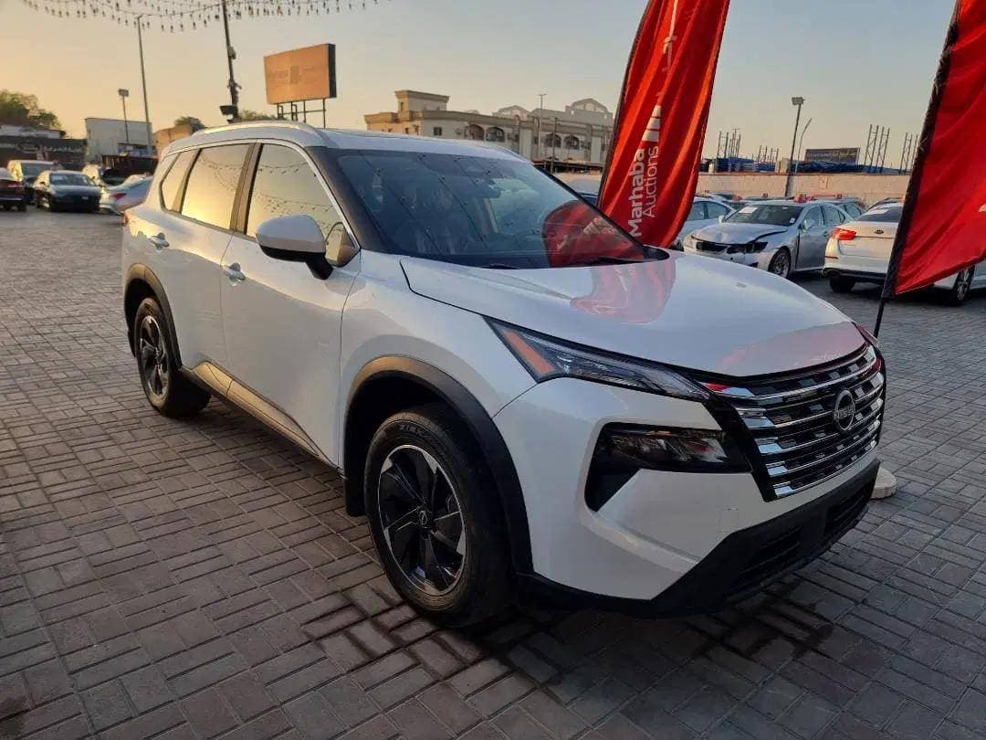 NISSAN ROGUE 2024 vehicle photo