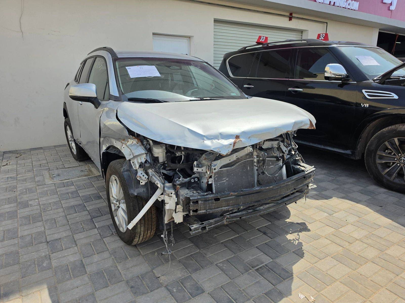 TOYOTA COROLLA CROSS L 2023 view 2