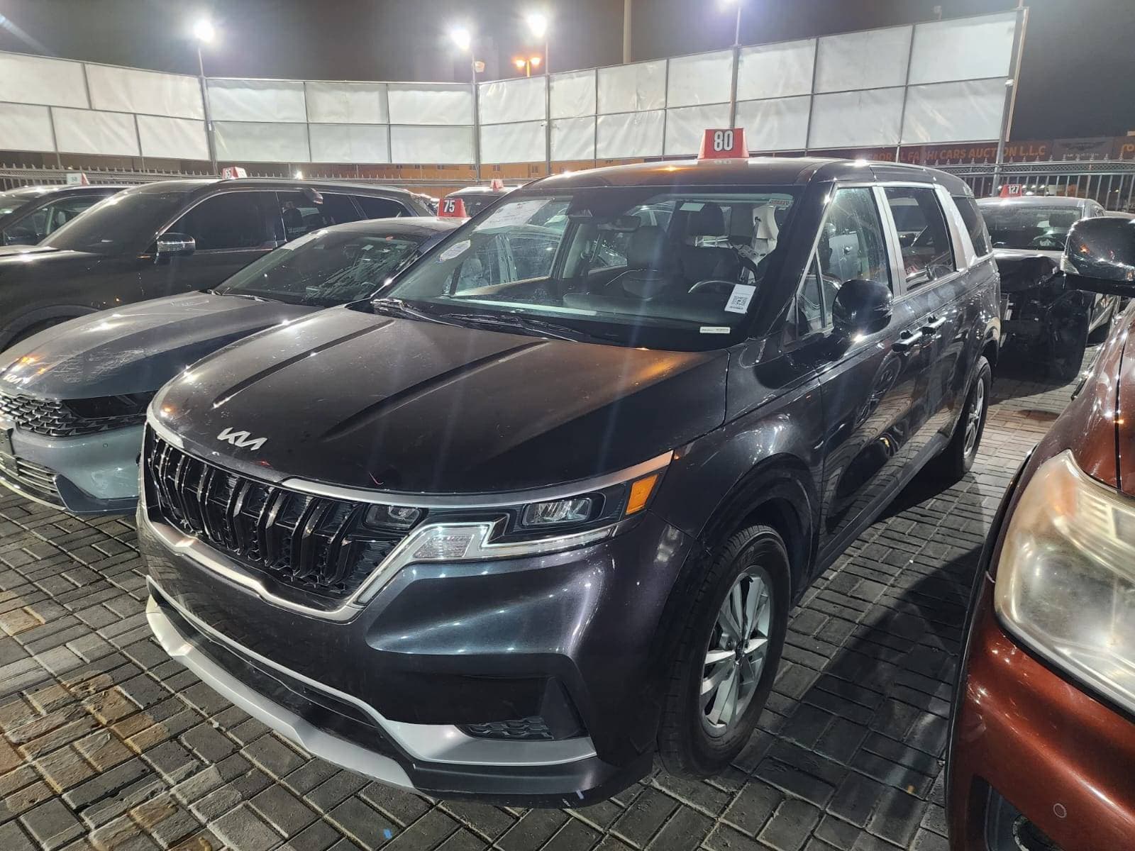 KIA CARNIVAL LX 2023 vehicle photo