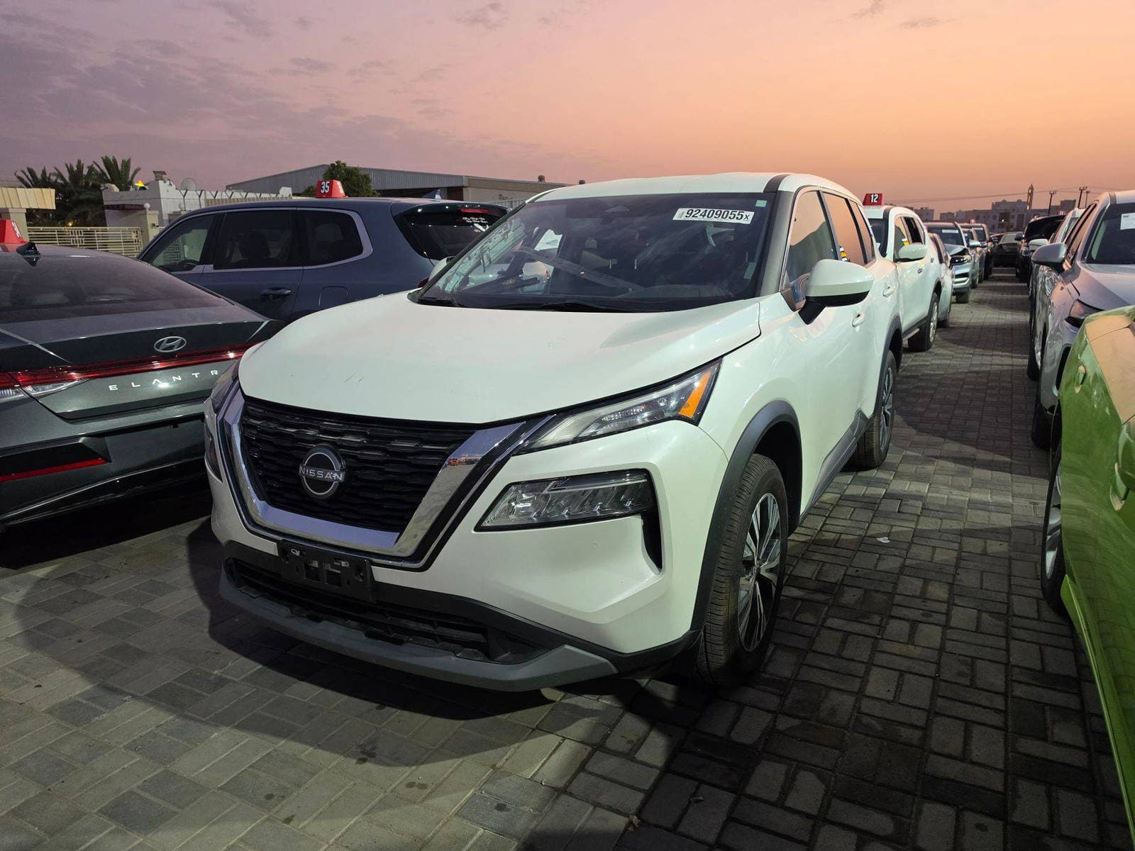 NISSAN ROGUE 2023 view 2