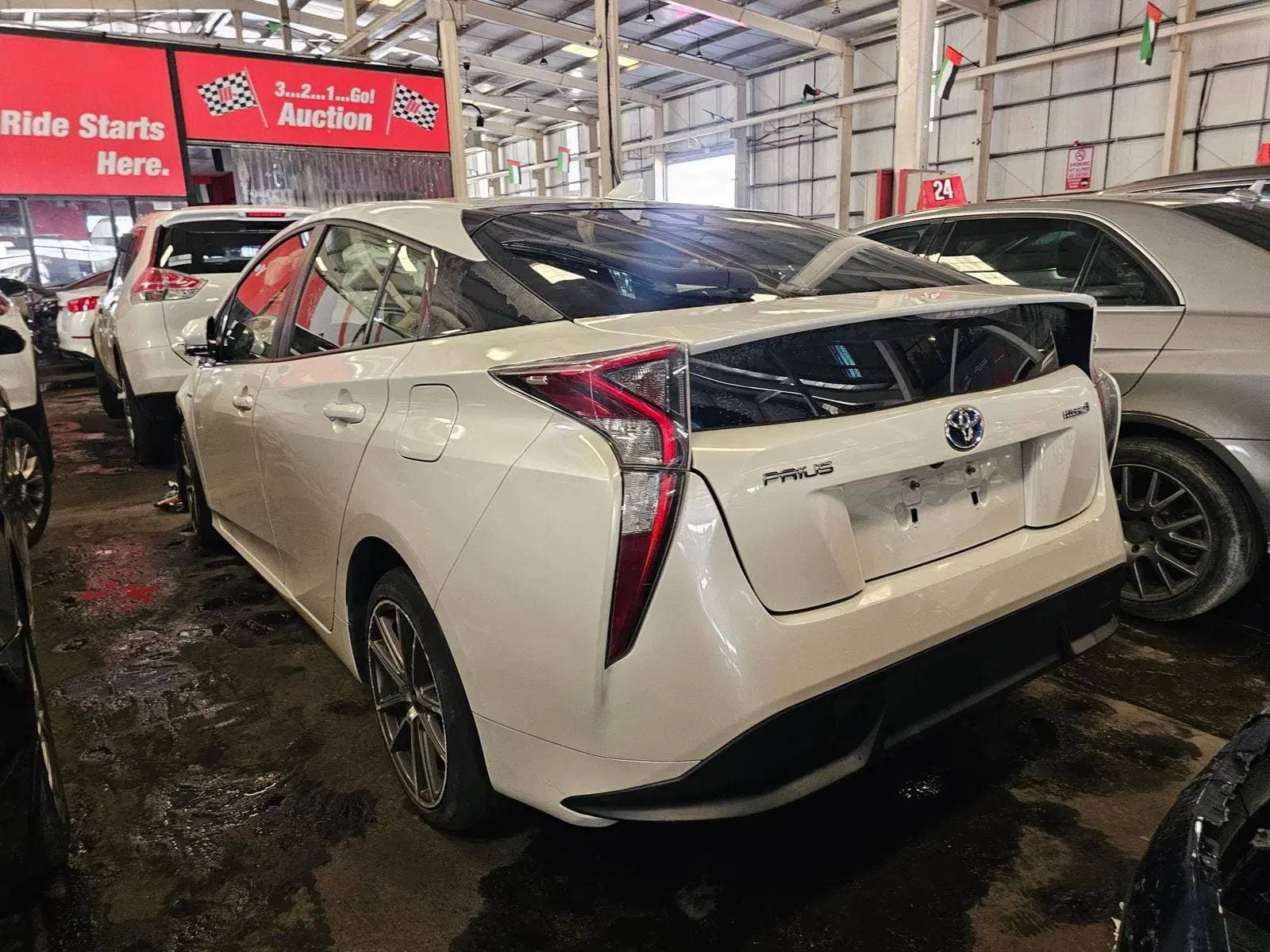 TOYOTA PRIUS 2016 vehicle photo