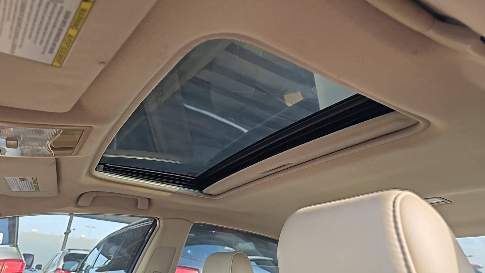 TOYOTA AVALON 2011 view 8