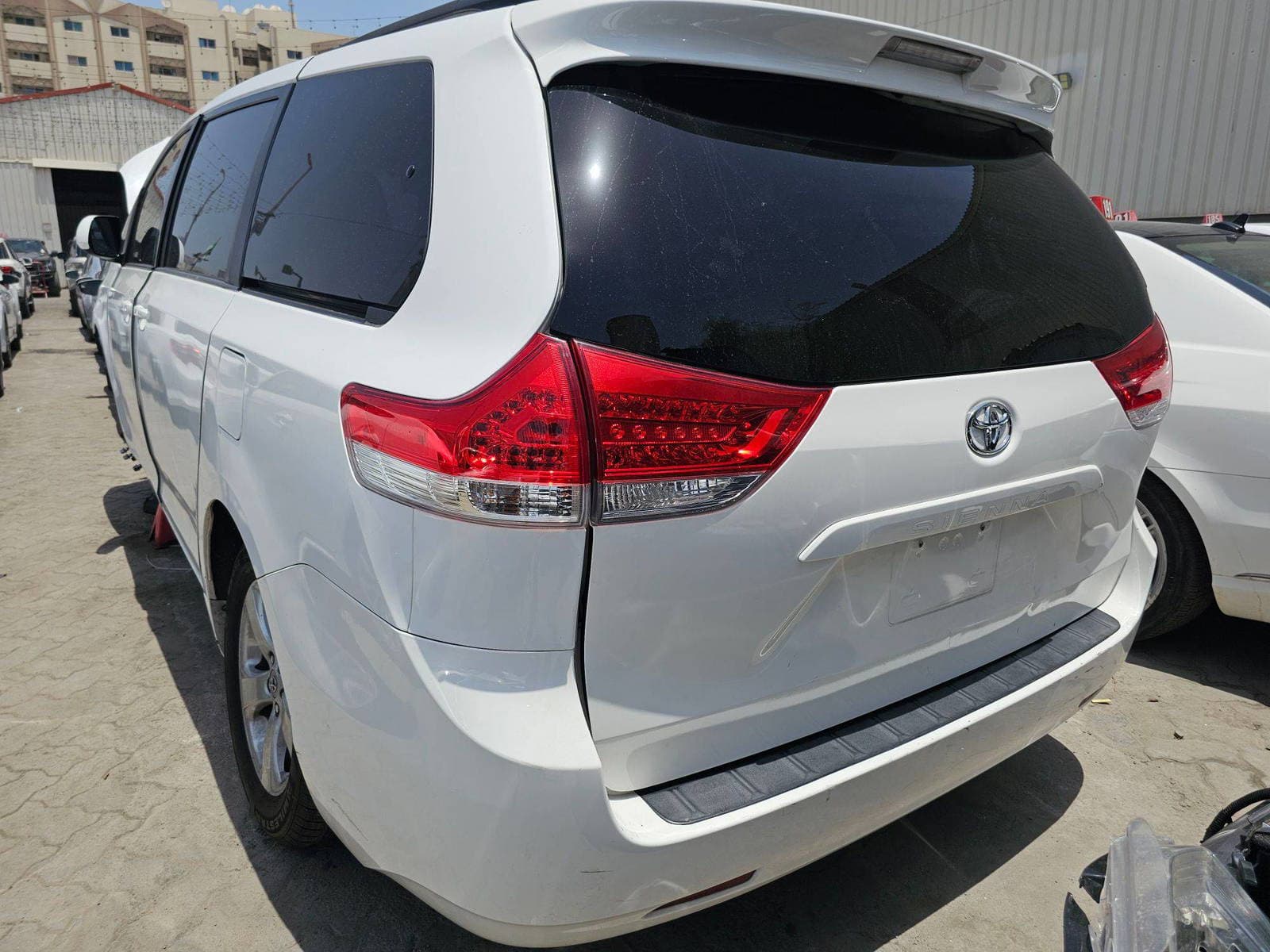 TOYOTA SIENNA 2012 view 2