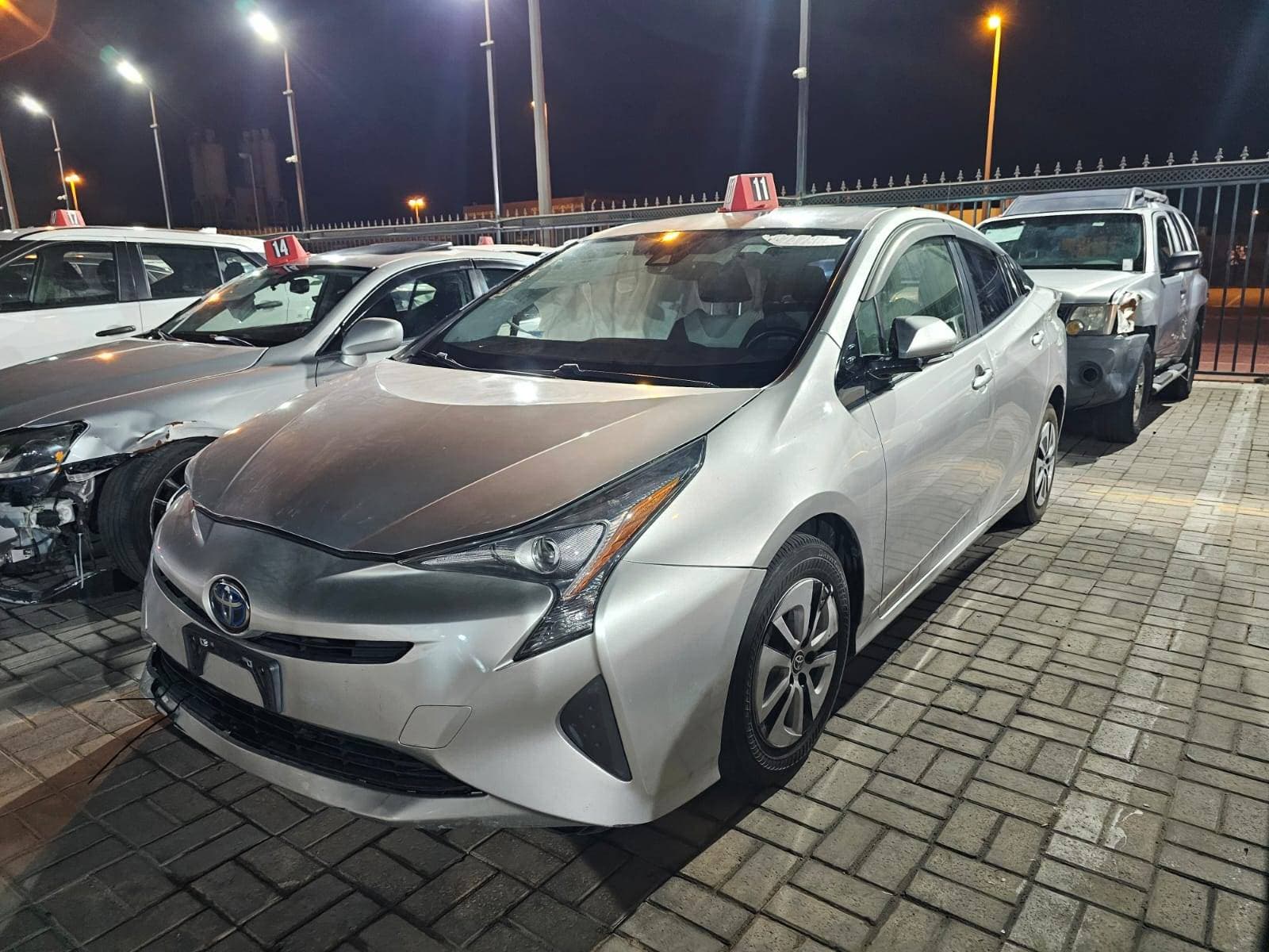 TOYOTA PRIUS 2017 vehicle photo