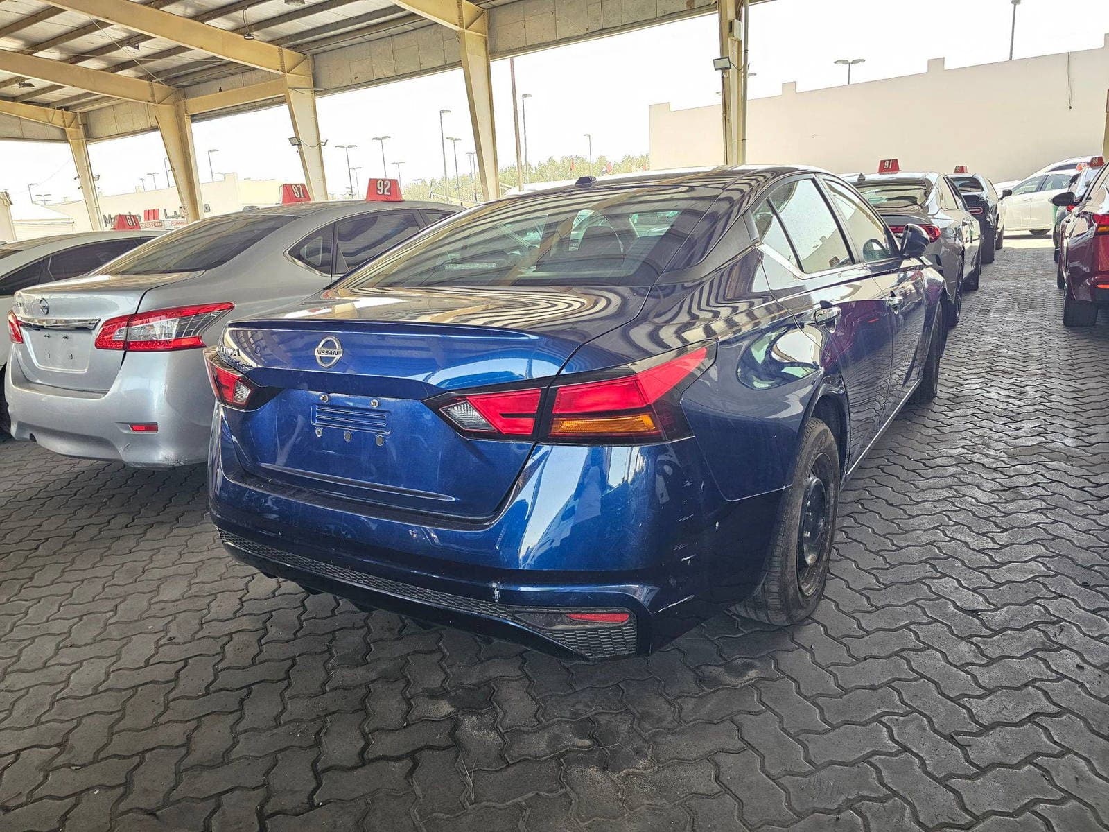 NISSAN ALTIMA 2020 view 2