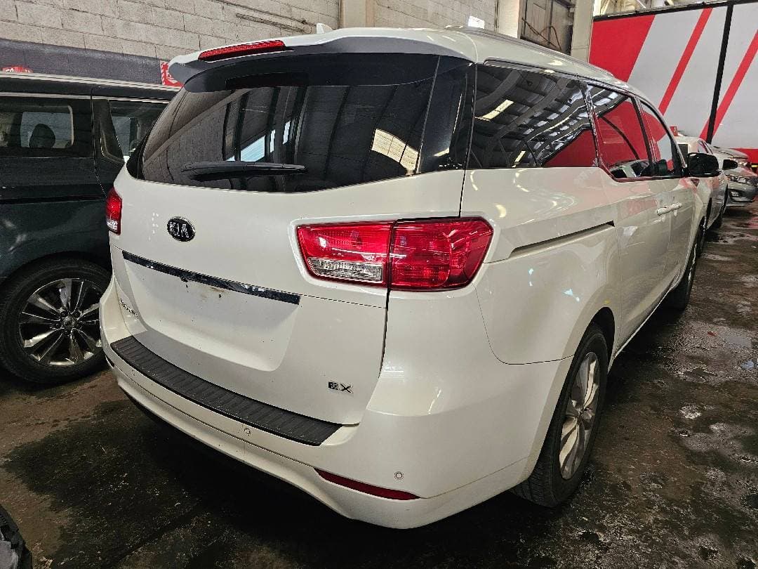 KIA SEDONA 2016 vehicle photo