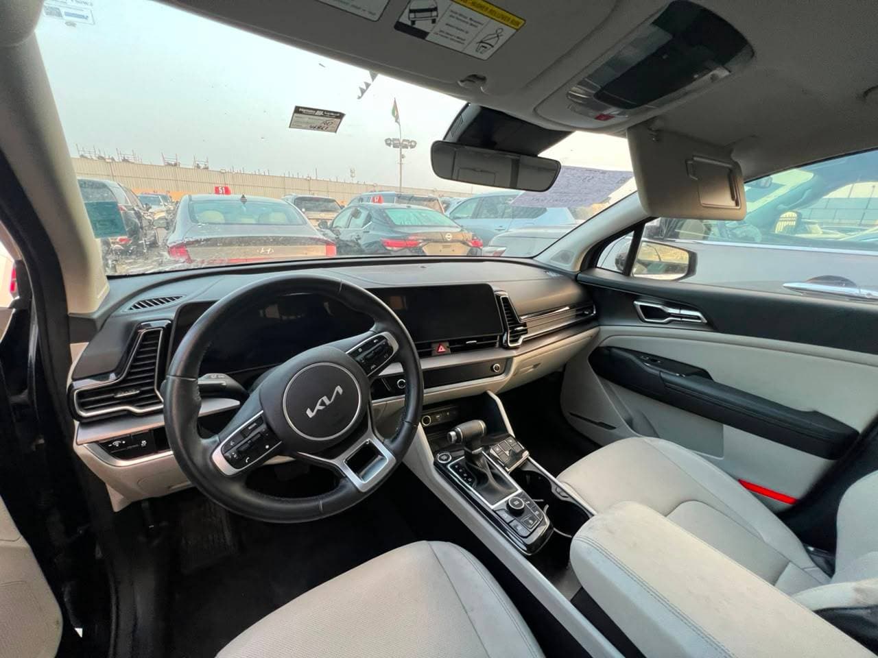 KIA SPORTAGE 2023 view 2
