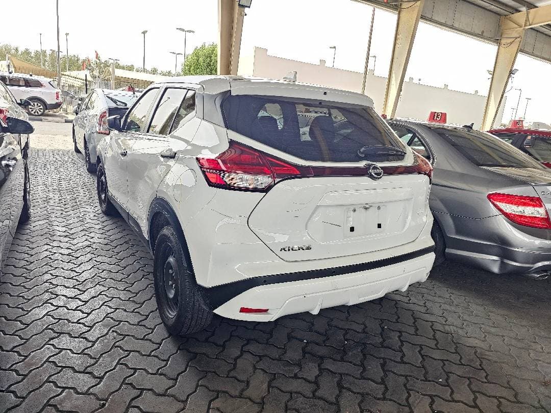NISSAN KICKS 2023 vehicle photo
