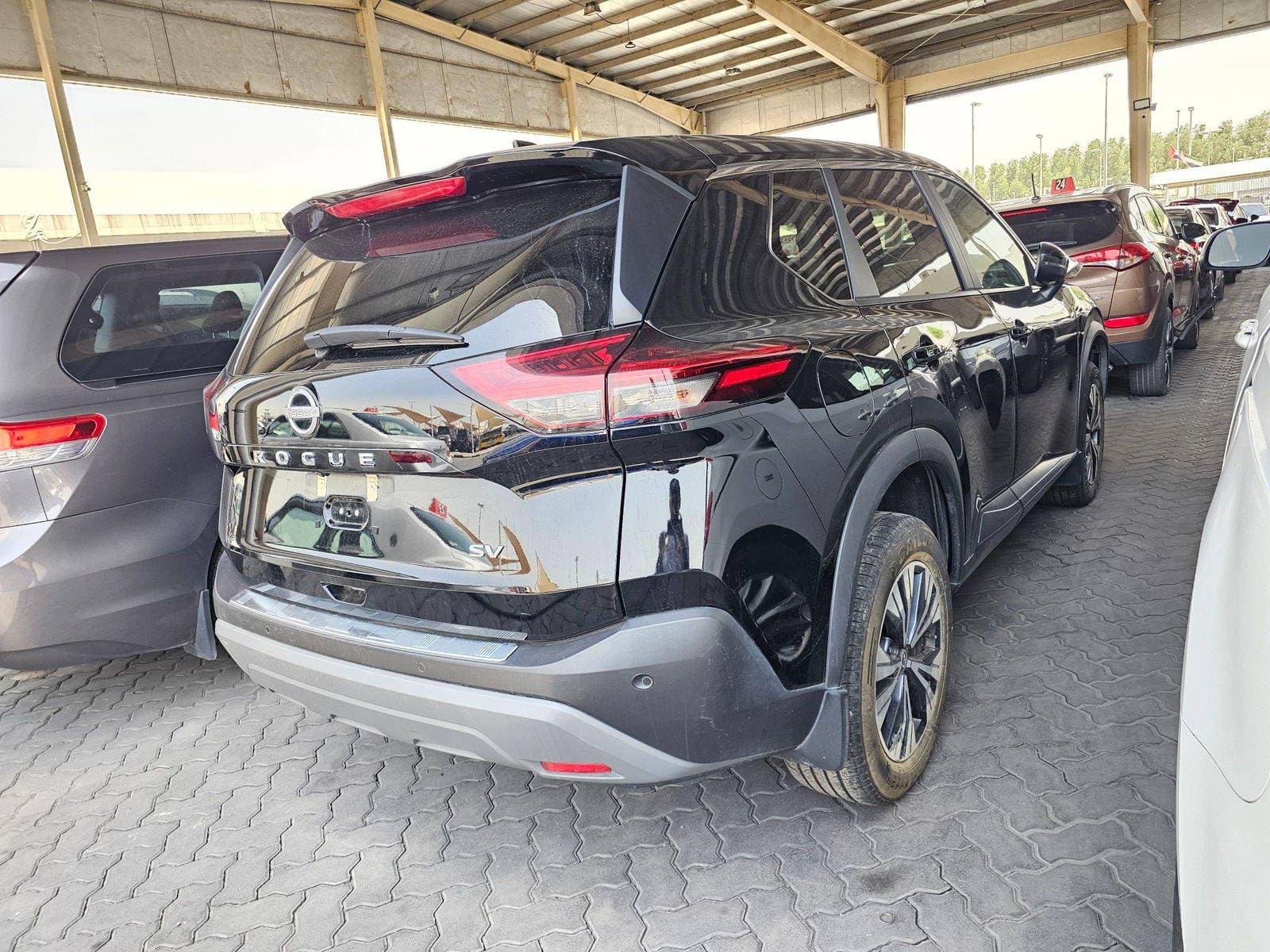 NISSAN ROGUE - Exterior