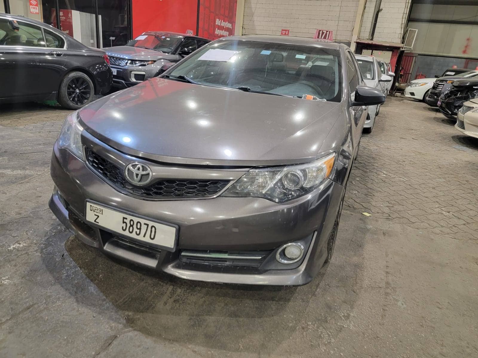 TOYOTA CAMRY 2014 view 2 TOYOTA CAMRY 2014 view 2