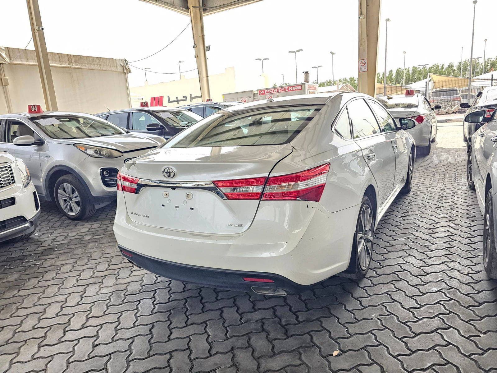 TOYOTA AVALON 2014 view 2