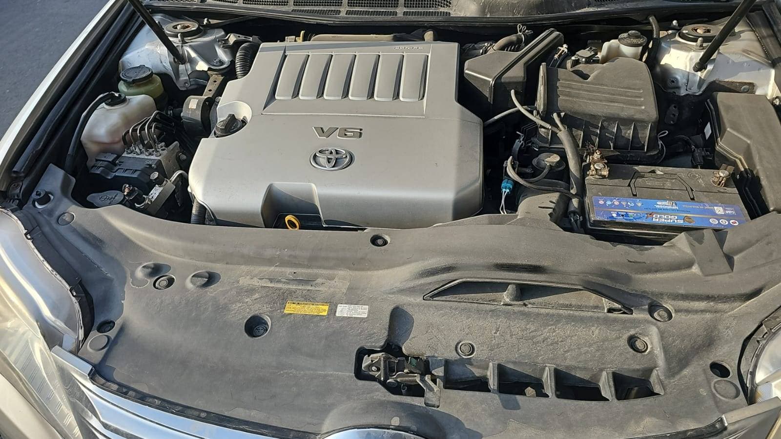 TOYOTA AVALON 2011 view 11