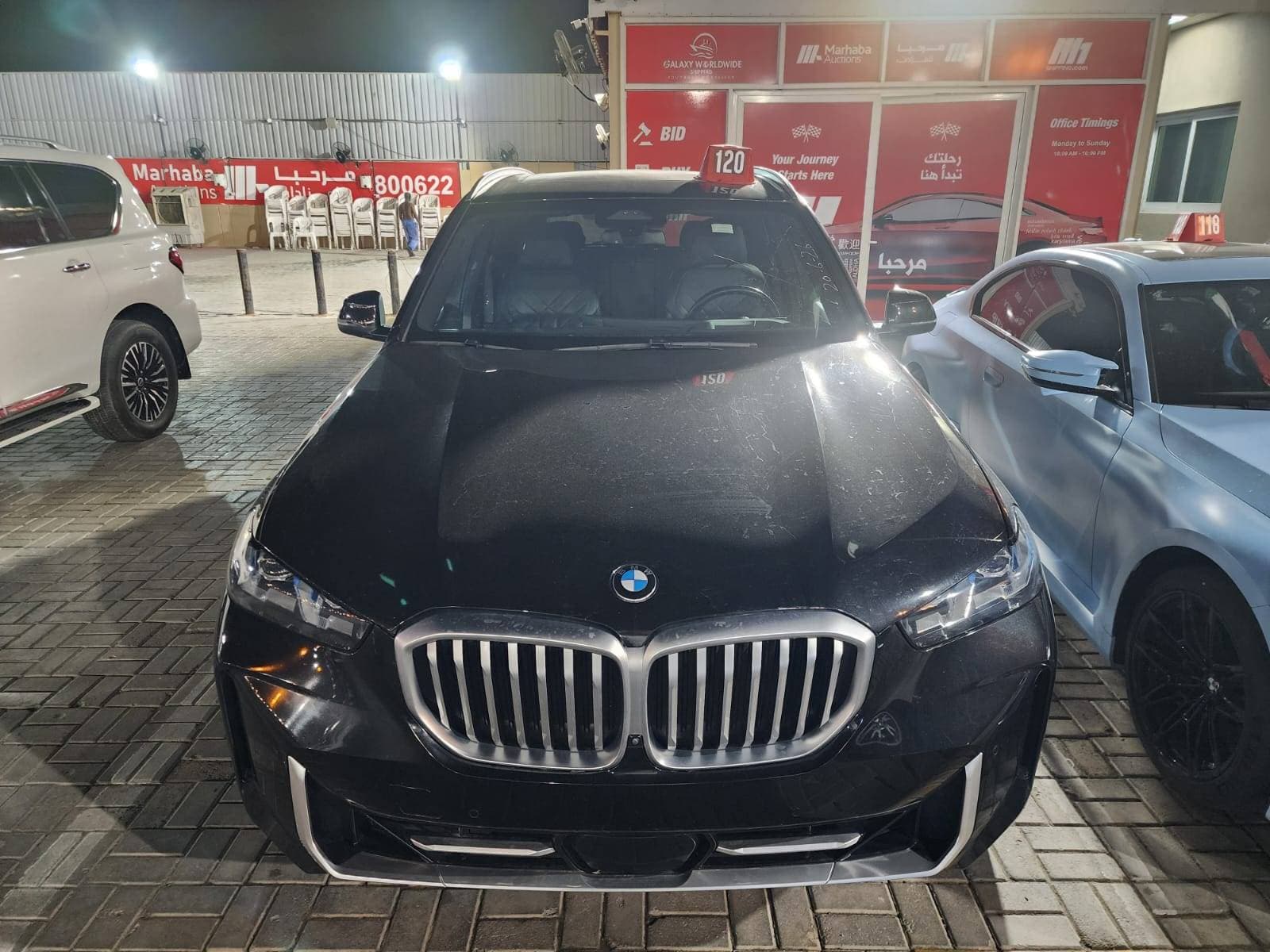 BMW X5 2024 vehicle photo