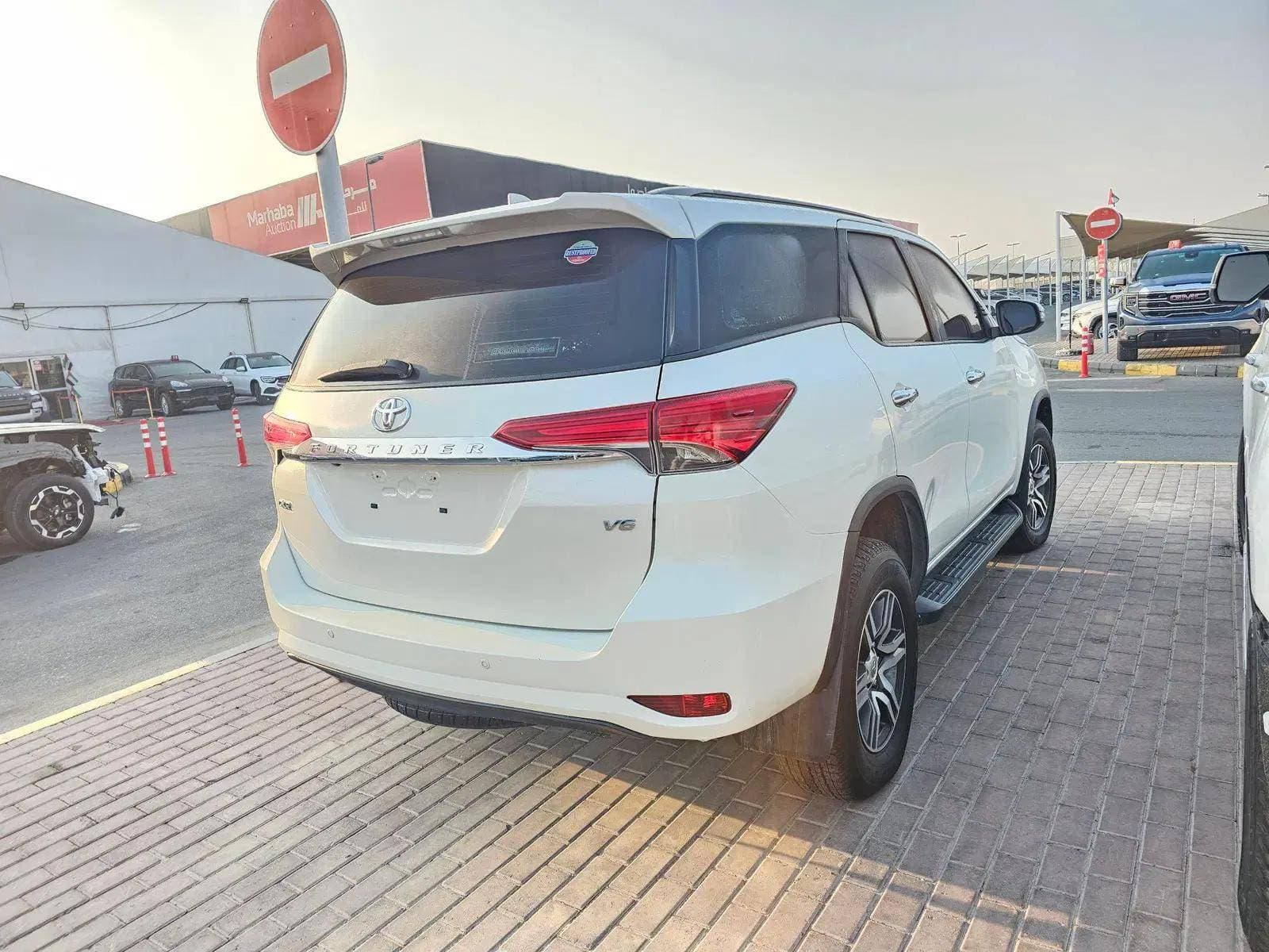 TOYOTA FORTUNER 2020 vehicle photo