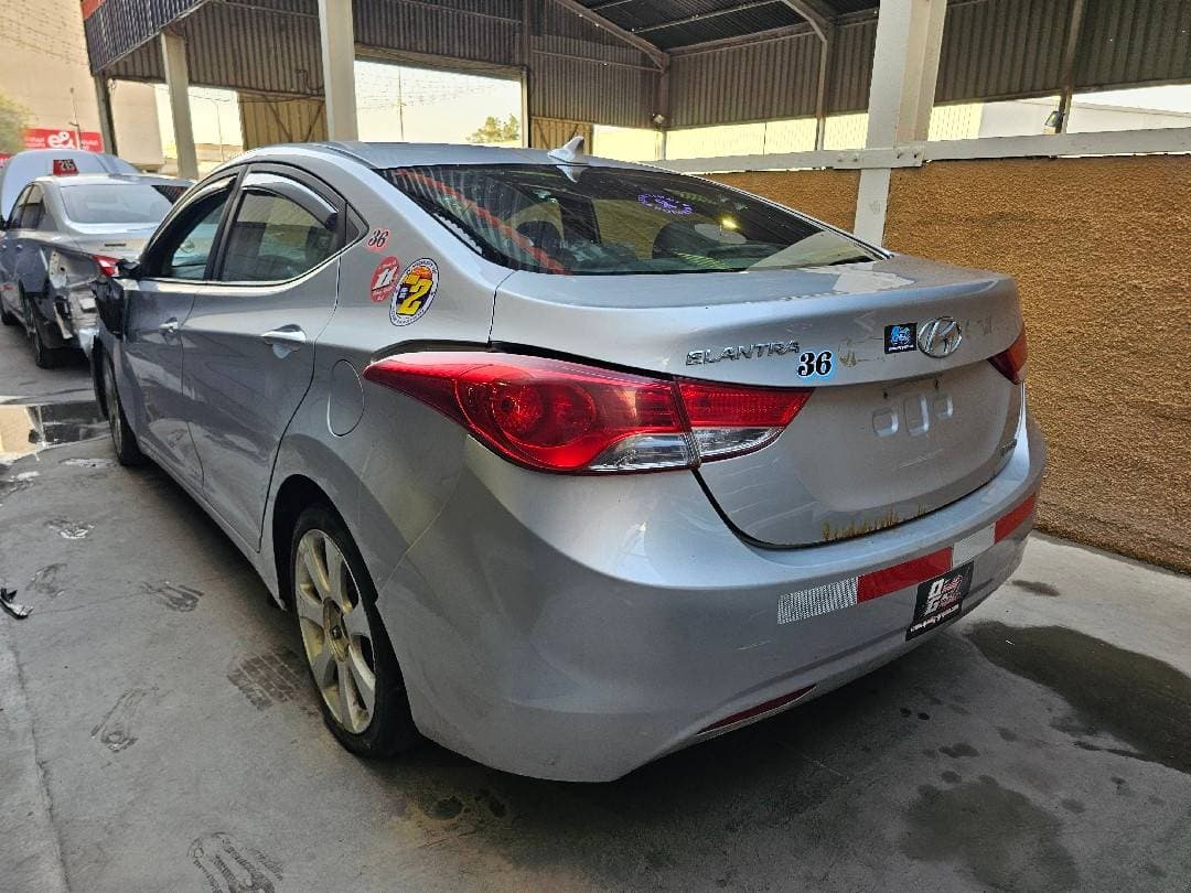 HYUNDAI ELANTRA 2013 vehicle photo