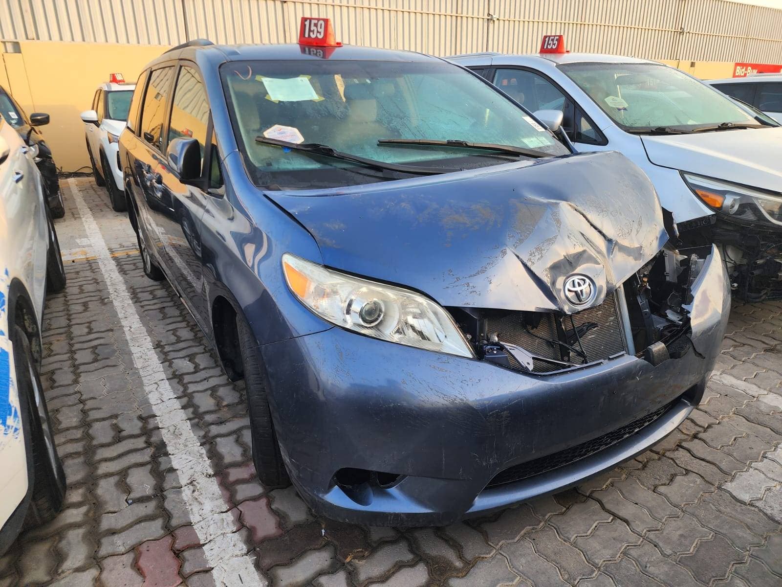 TOYOTA SIENNA 2015 vehicle photo