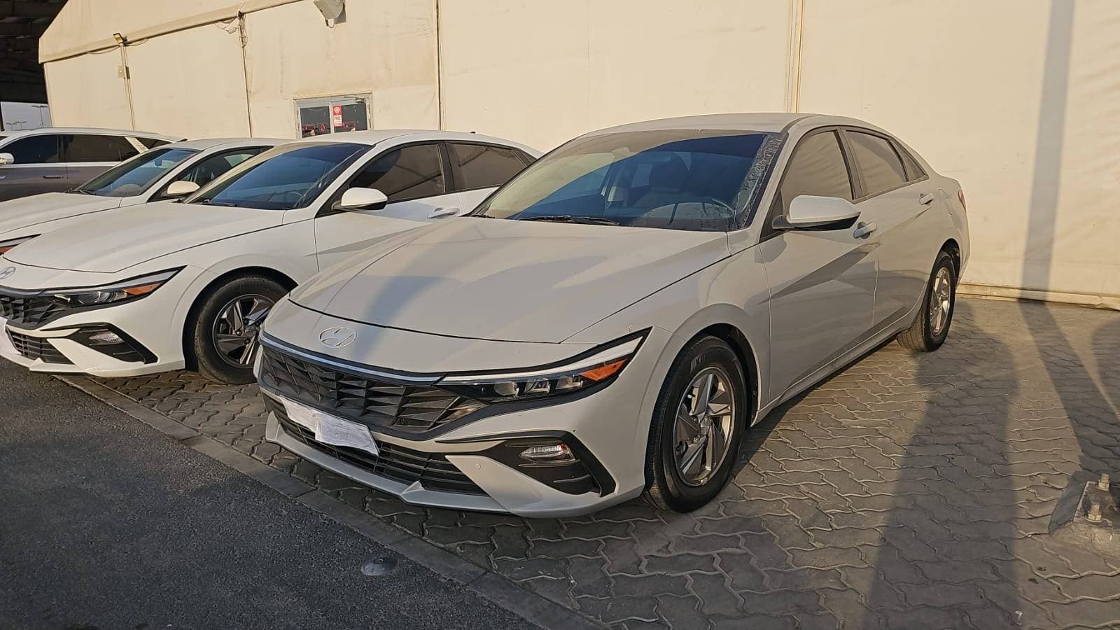 HYUNDAI ELANTRA 2025 vehicle photo