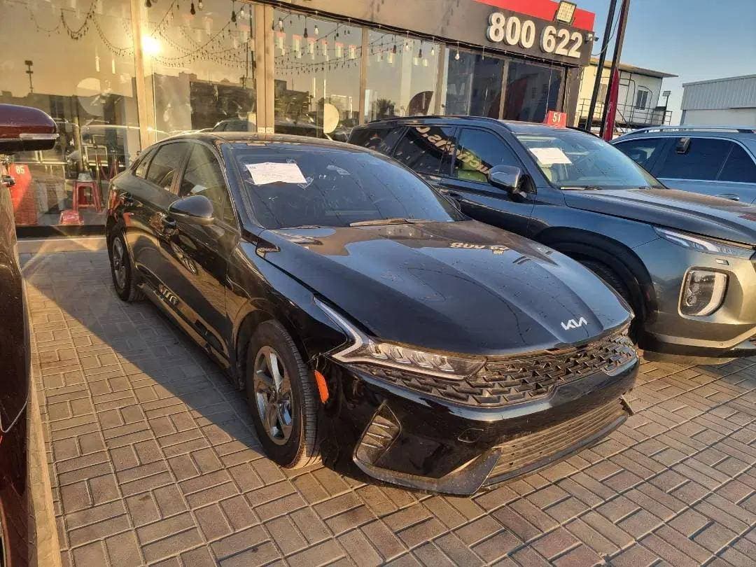 KIA K5 2021 vehicle photo