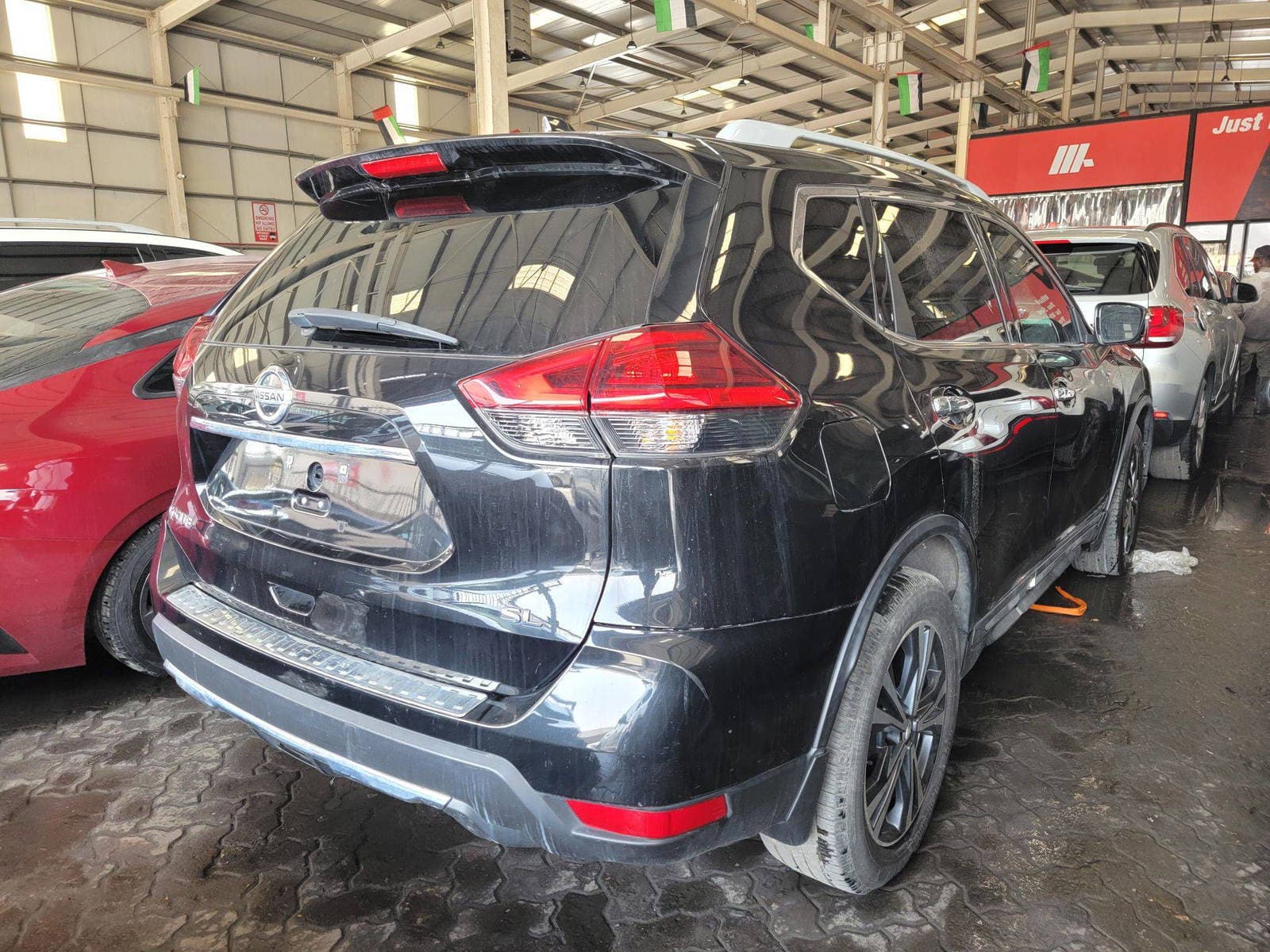 NISSAN ROGUE - Exterior