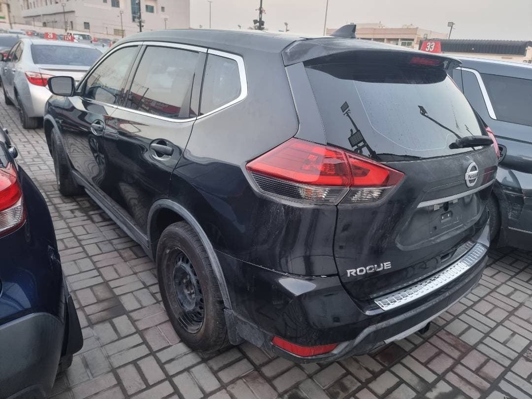 NISSAN ROGUE 2018 view 4