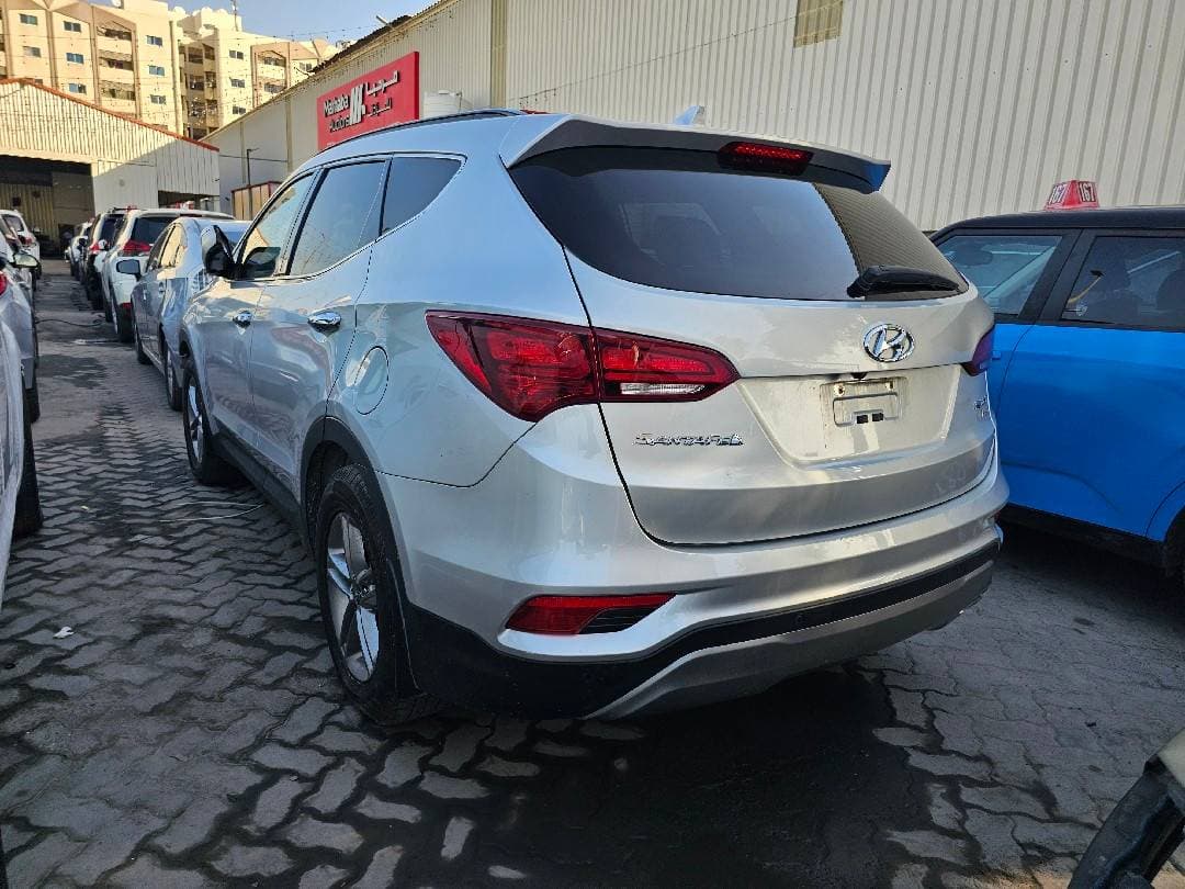 HYUNDAI SANTA FE SPORT 2018 vehicle photo