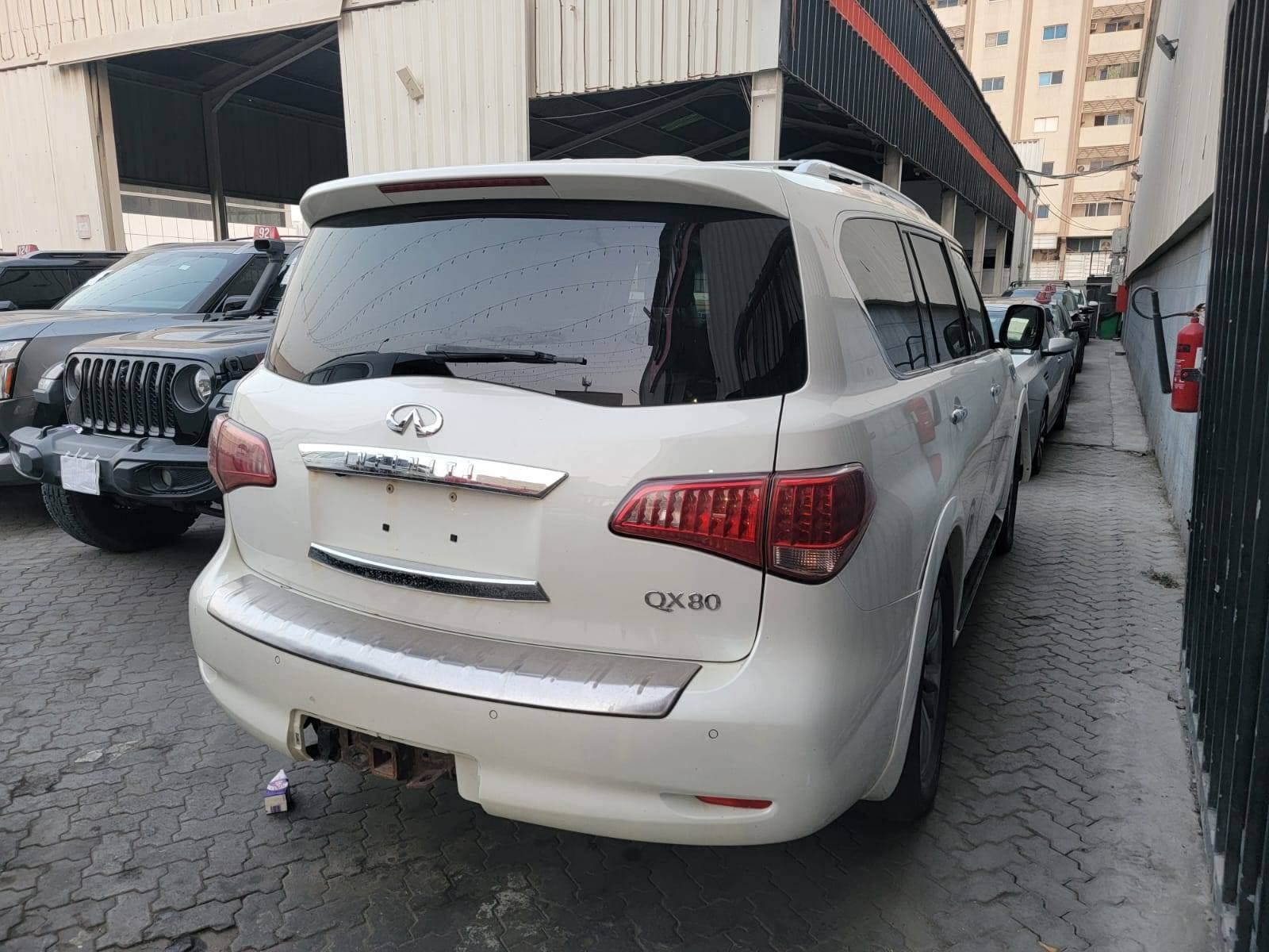 INFINITI QX80 2017 vehicle photo