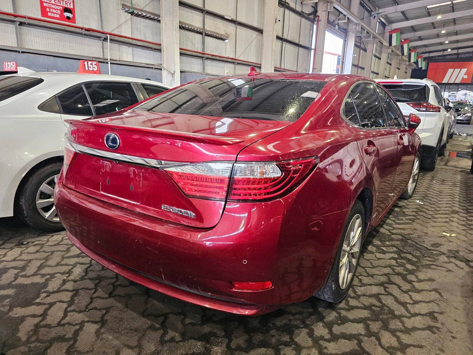 LEXUS ES 300H 2013 view 2