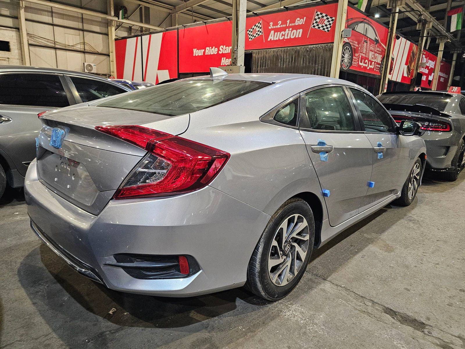 HONDA CIVIC 2018 view 2