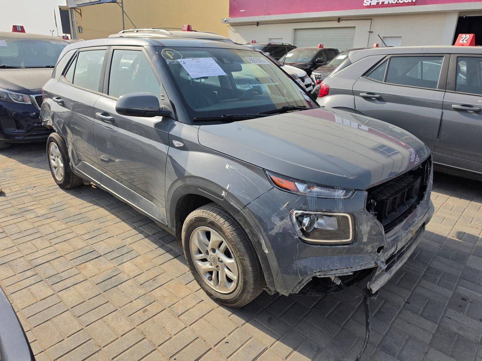 HYUNDAI VENUE SE 2022 view 2
