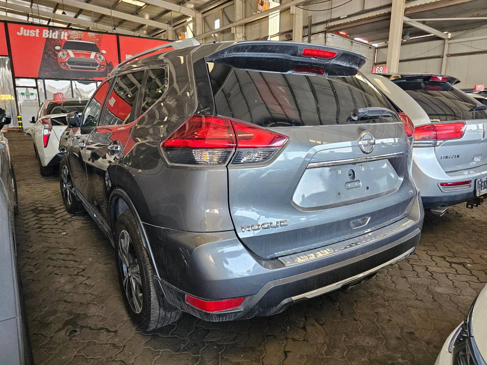 NISSAN ROGUE 2017 view 2